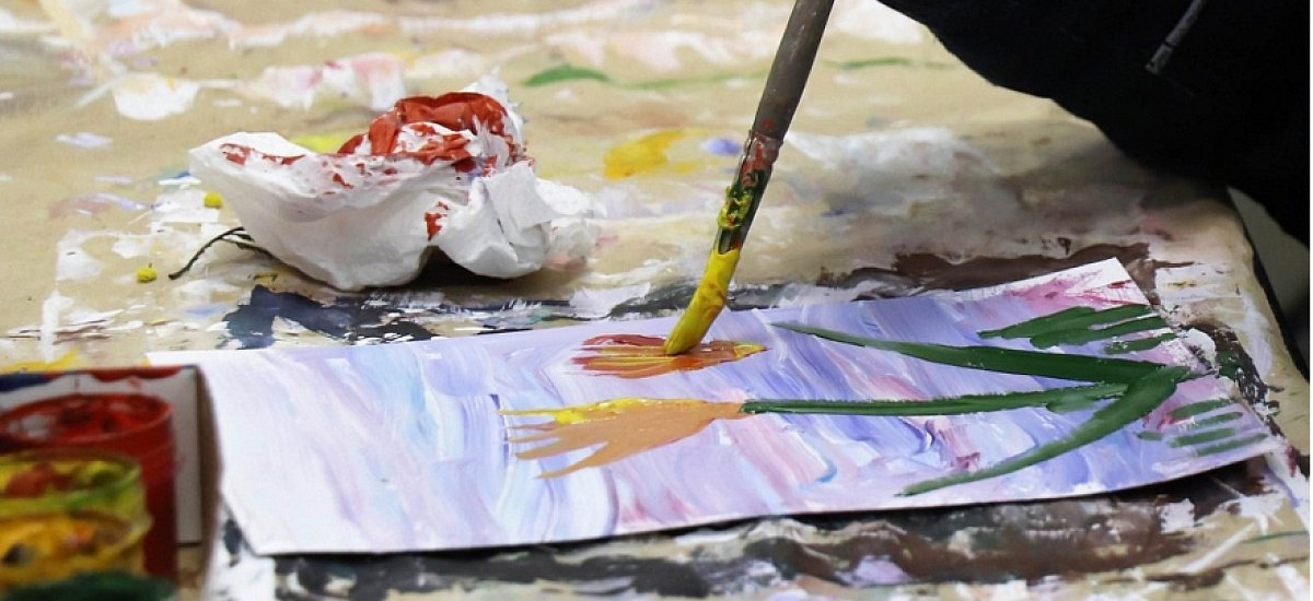 &nbsp;Kunstig met verf